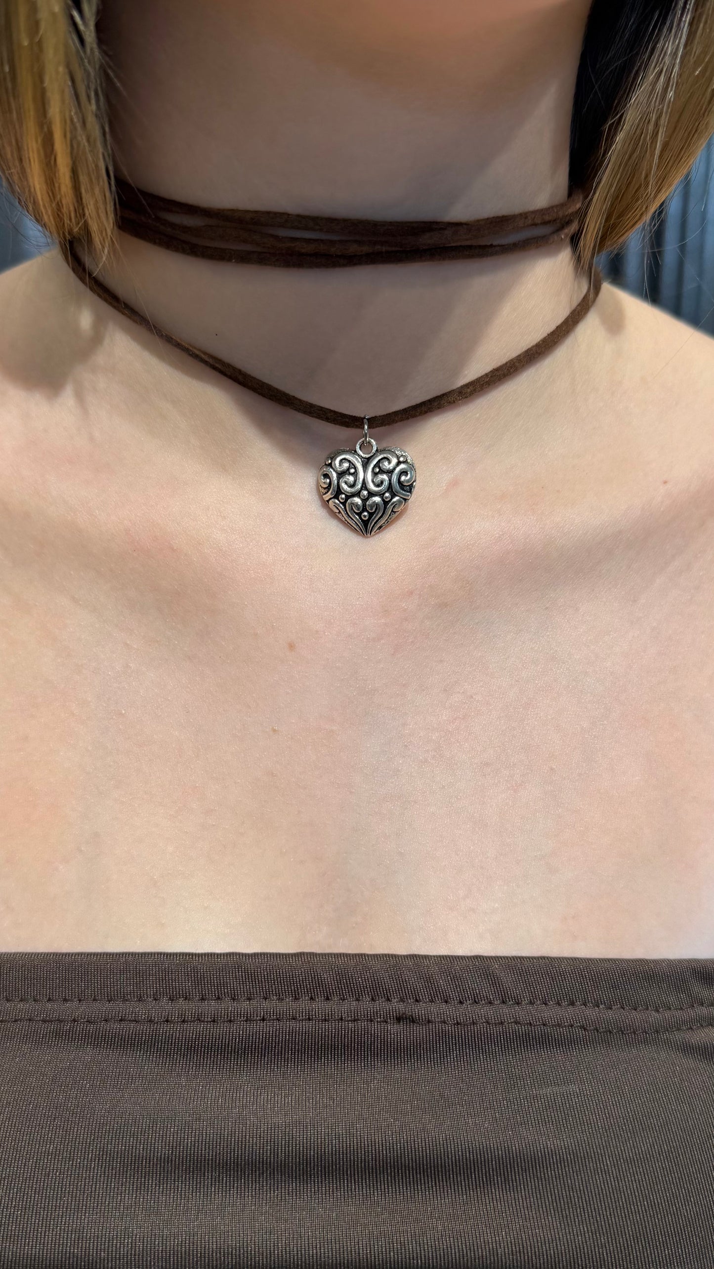 CHOKER