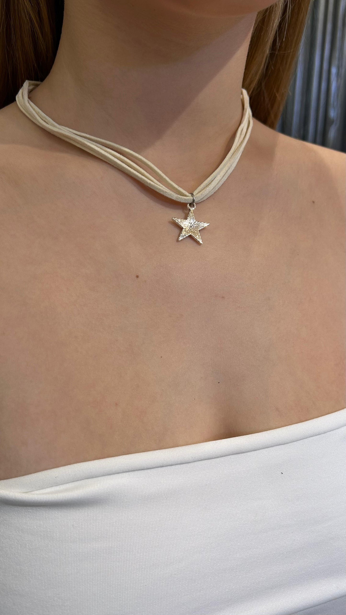CHOKER