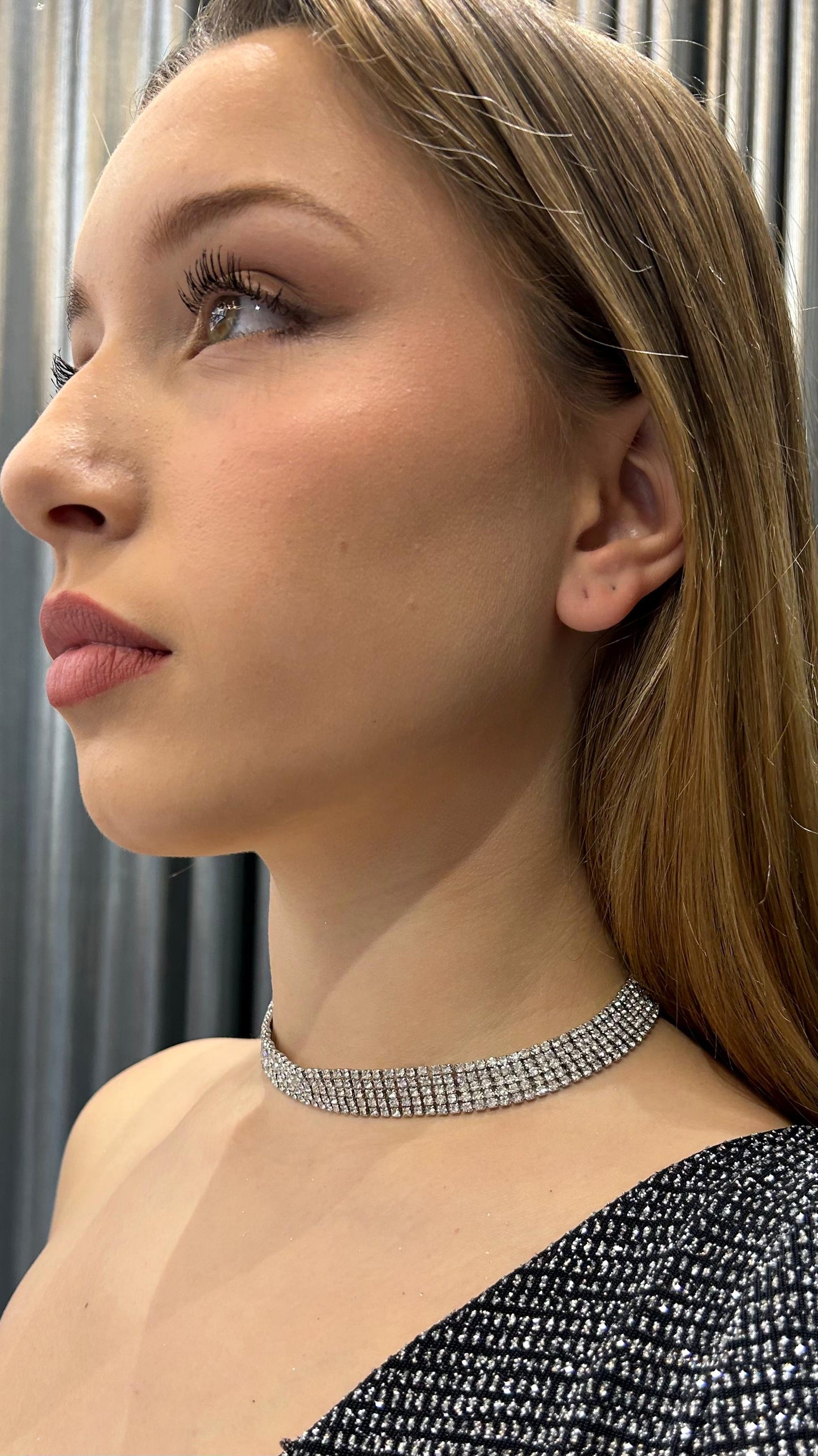CHOKER
