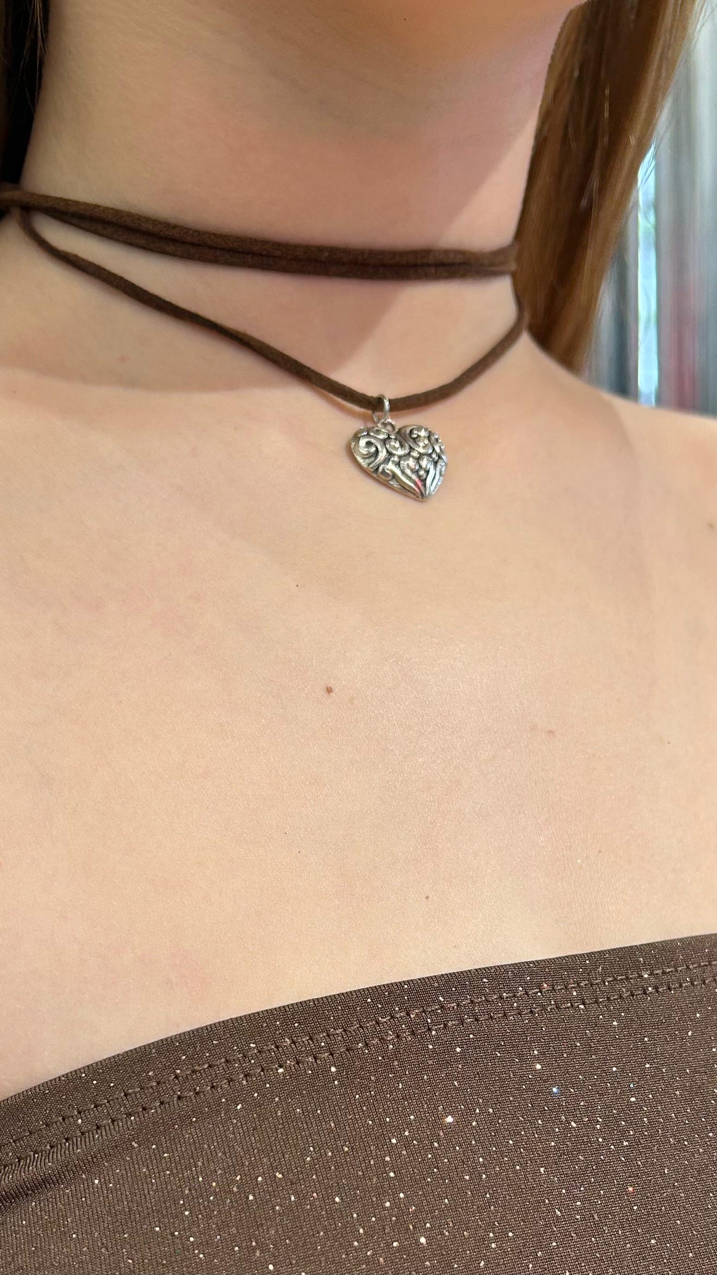 CHOKER