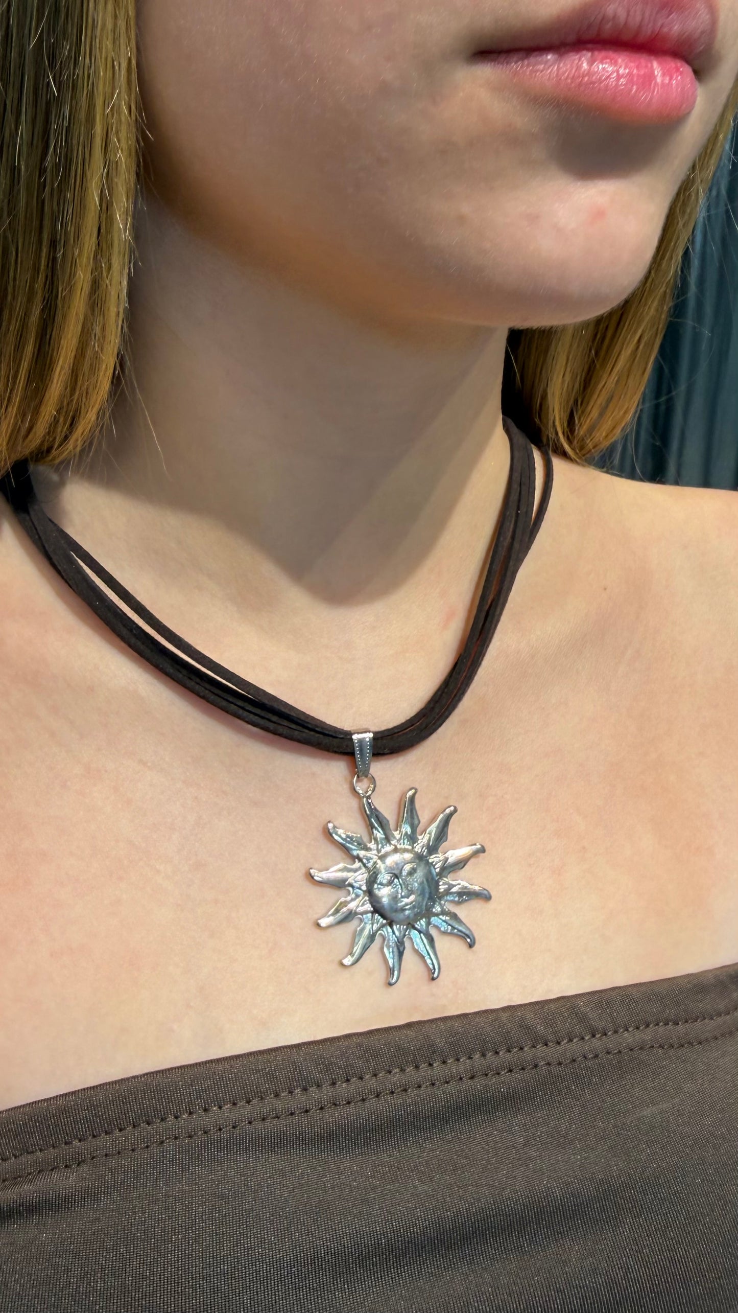 CHOKER