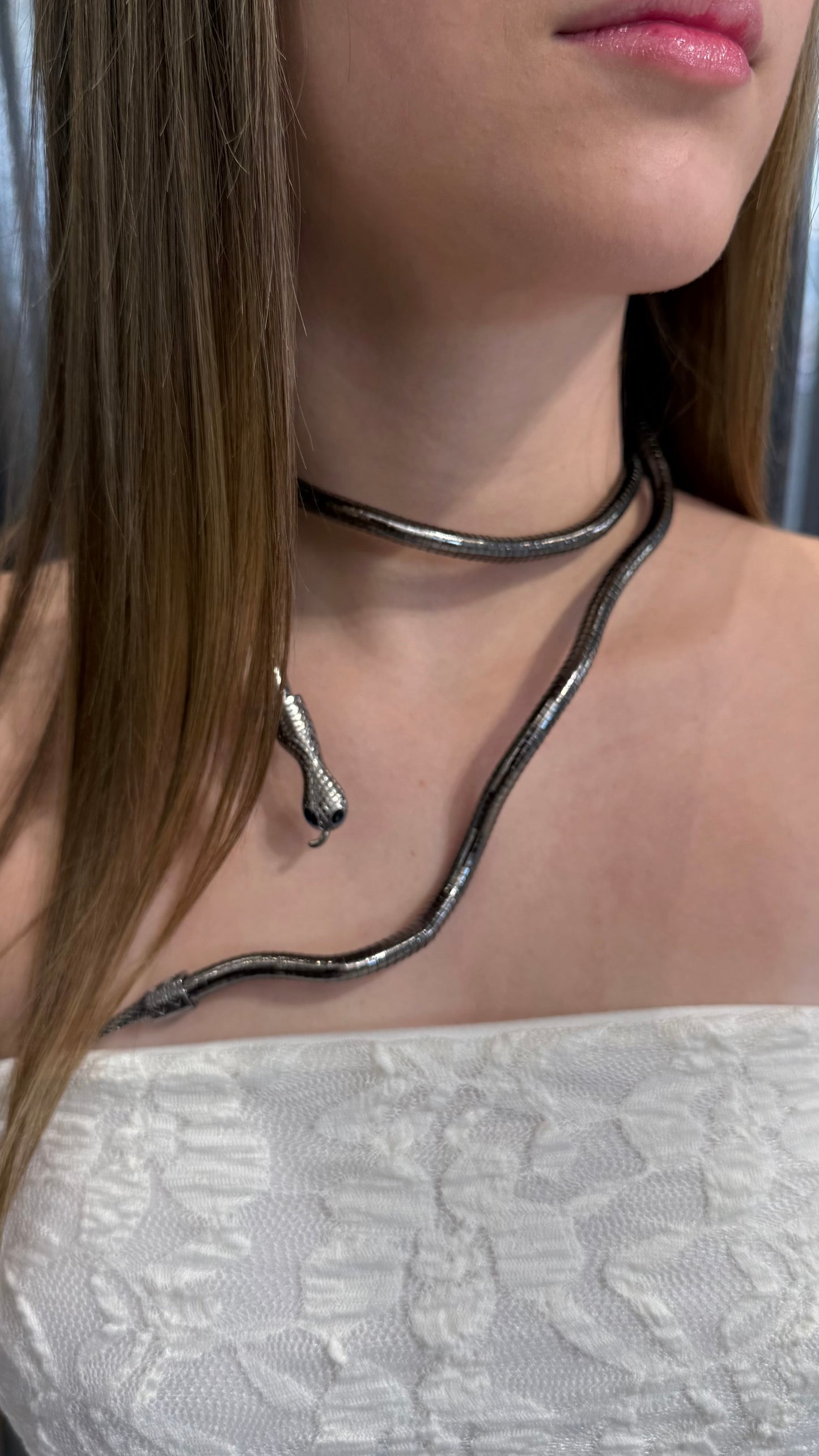CHOKER