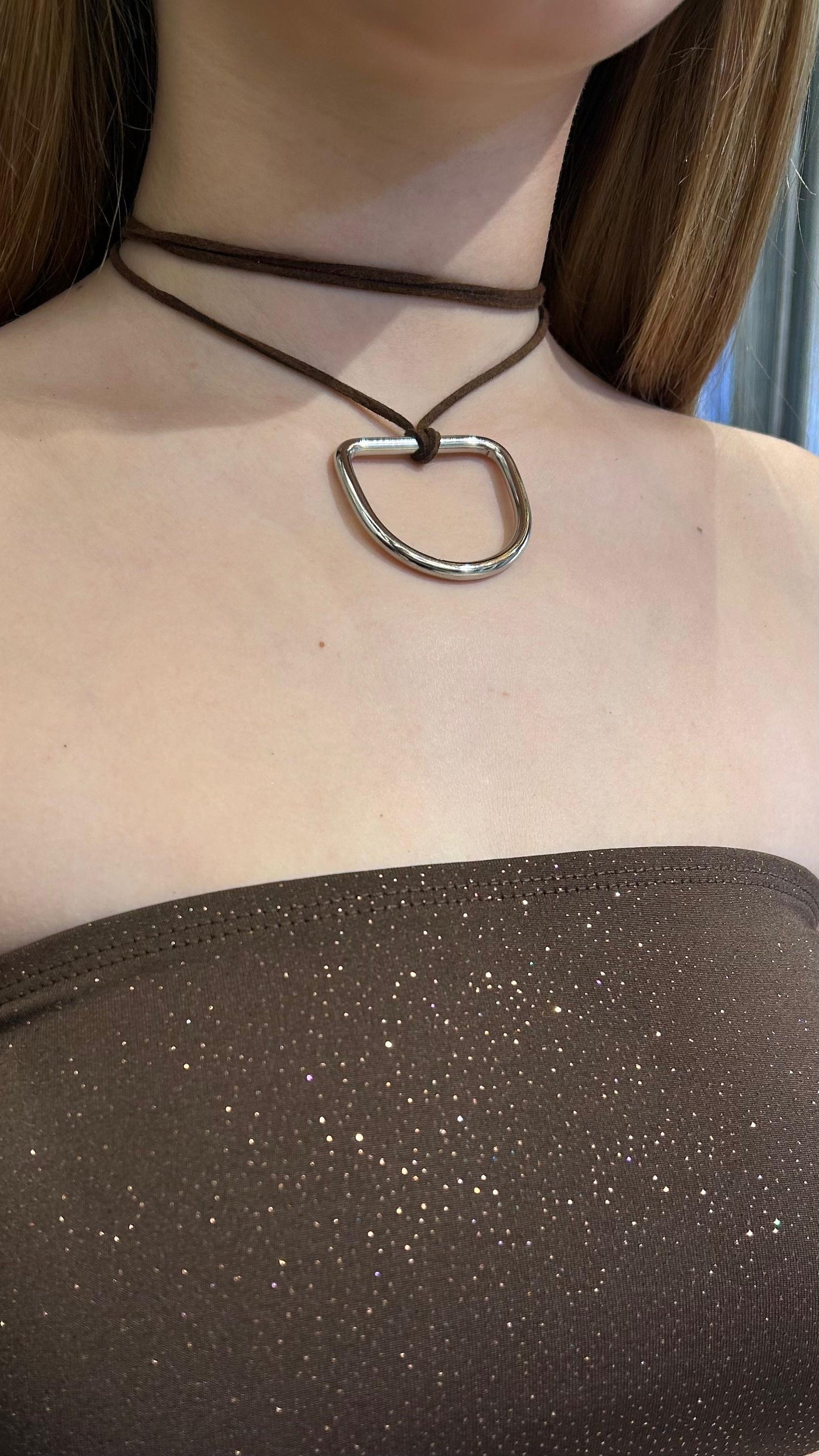 CHOKER