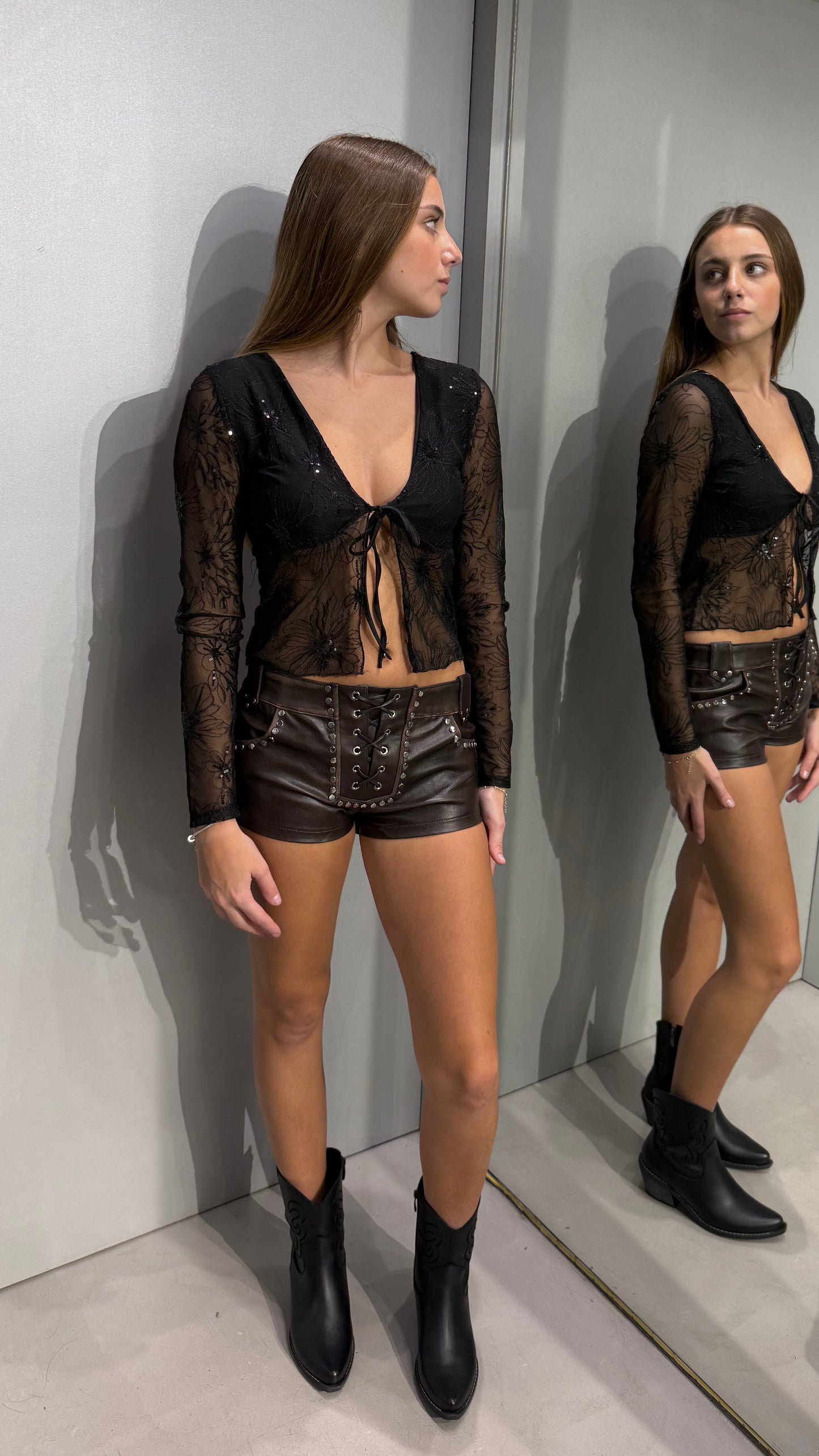SHORT MALENA