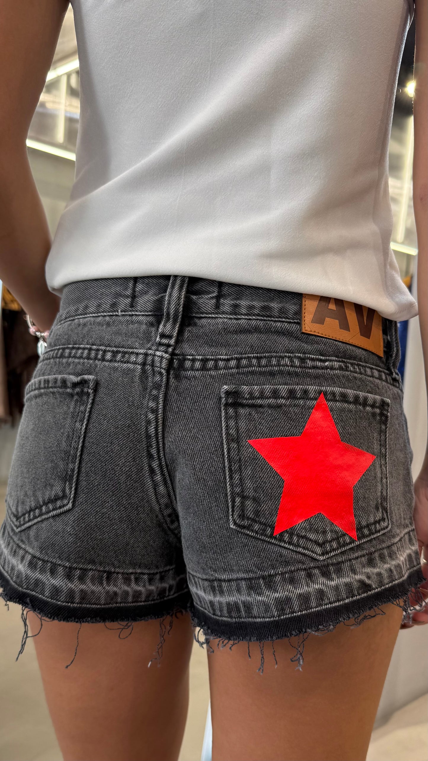 SHORT STAR