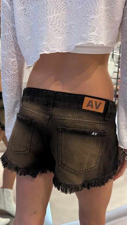 SHORT MELINI