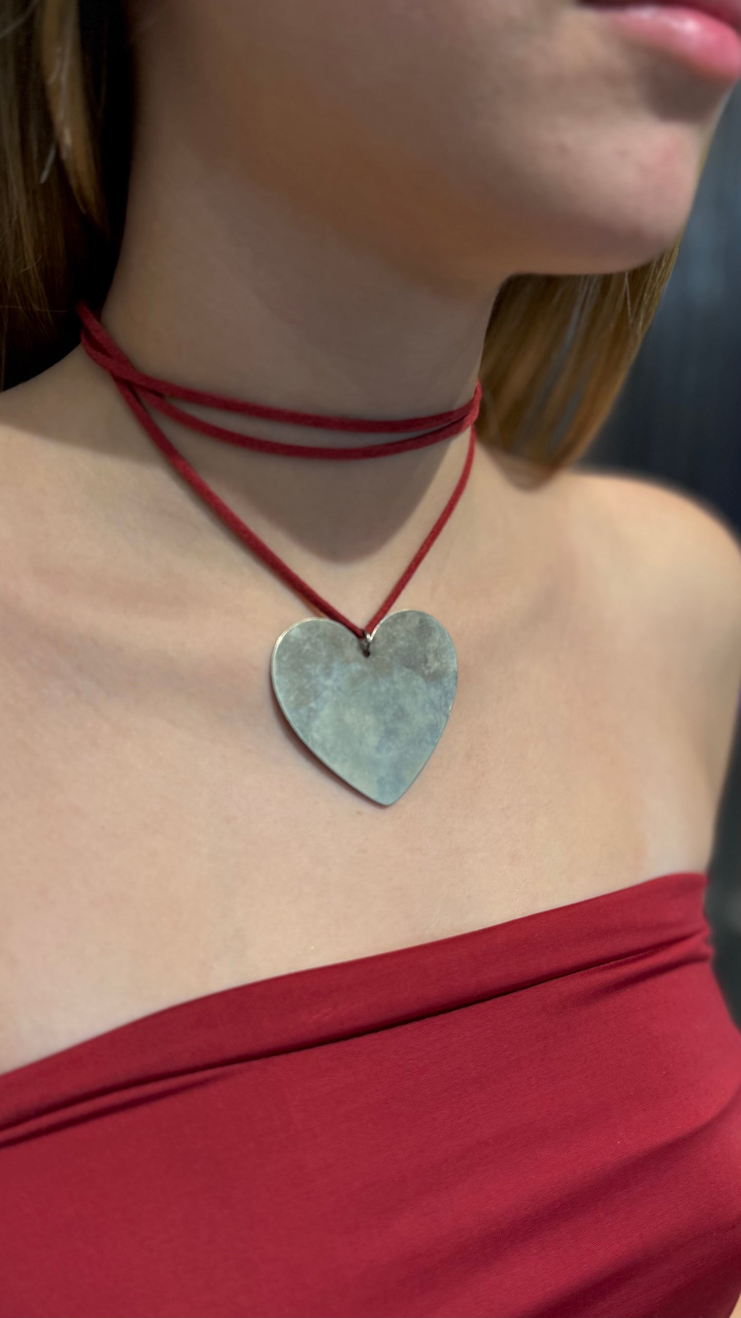 CHOKER