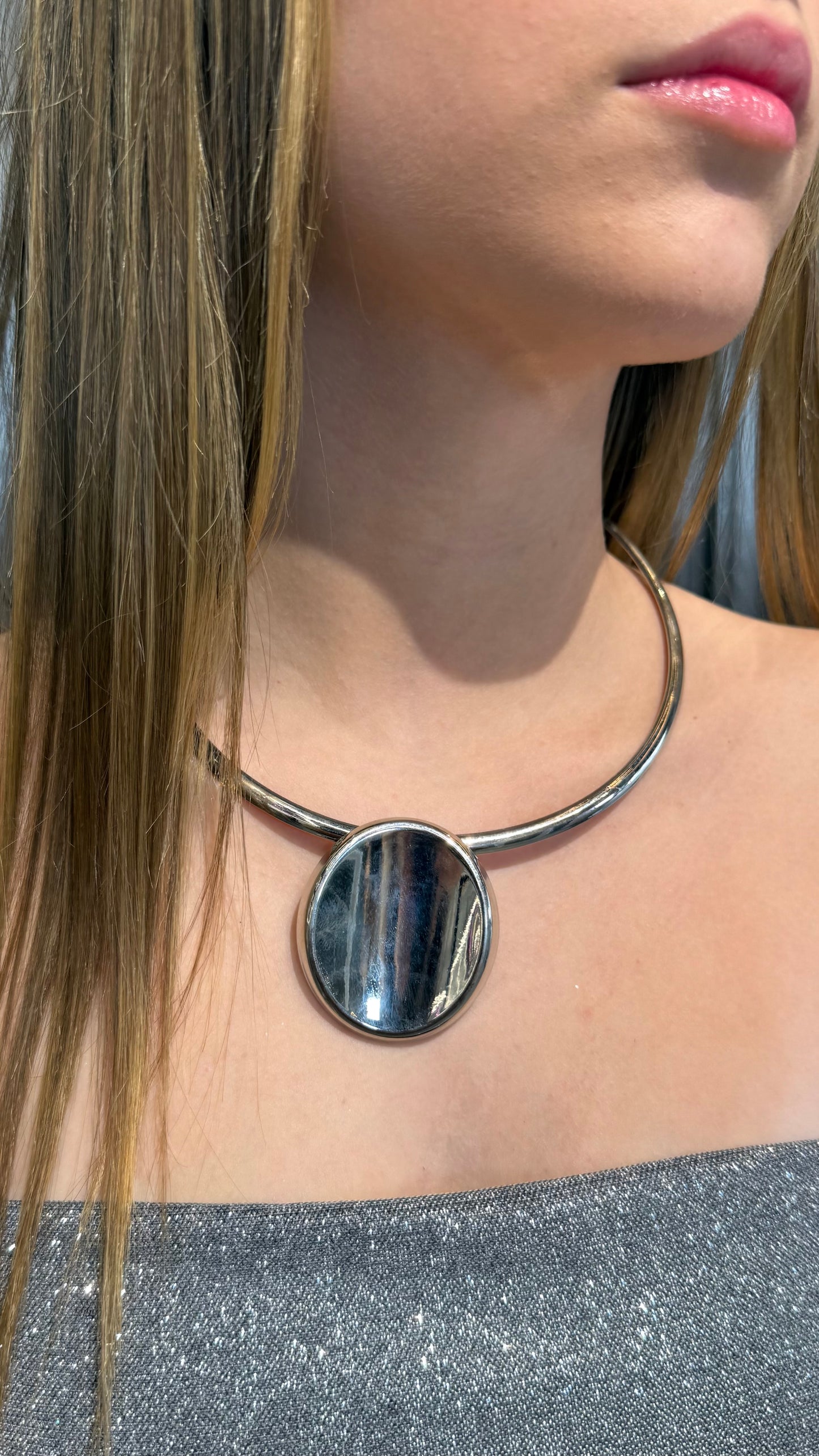 CHOKER