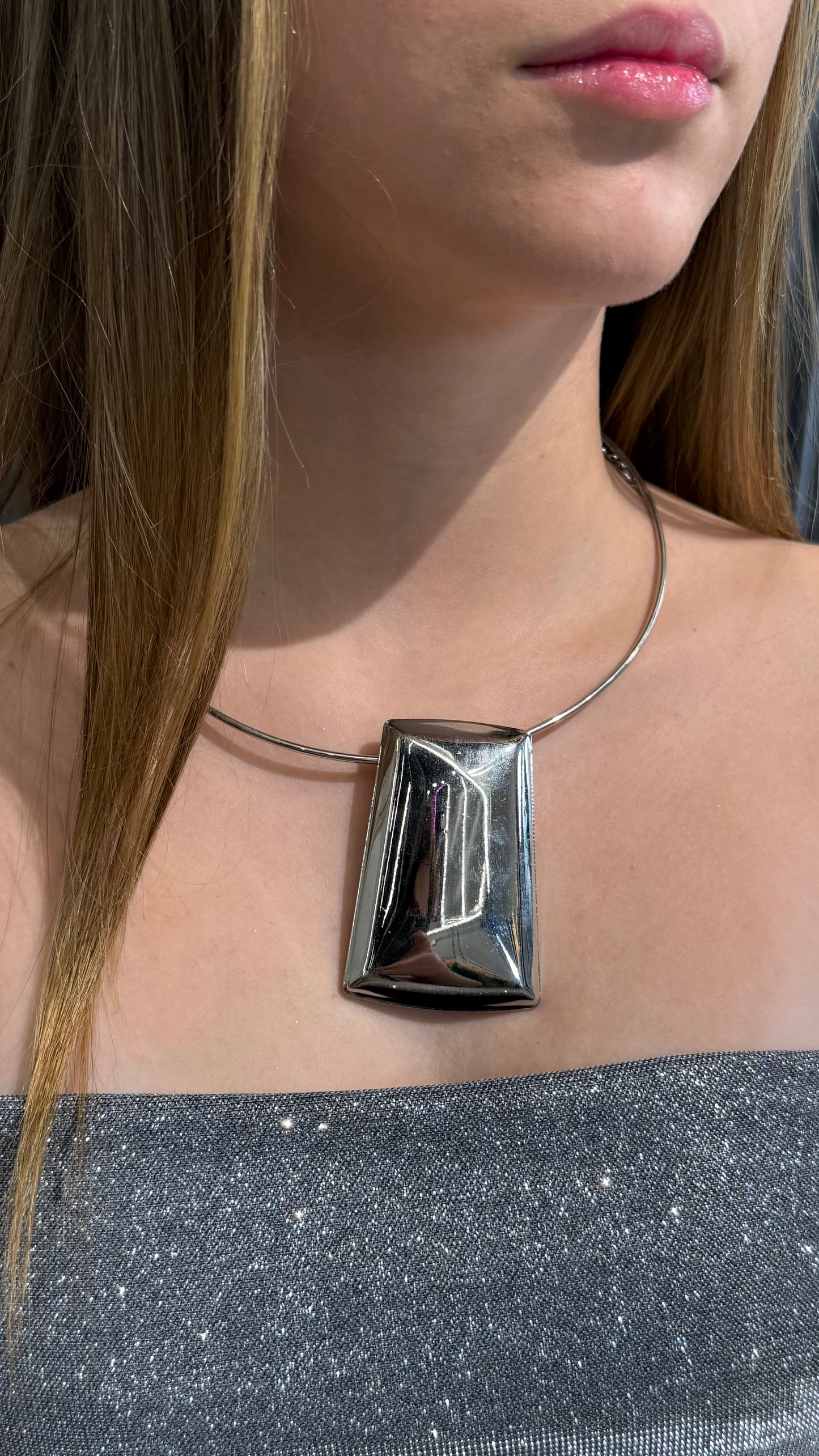 CHOKER
