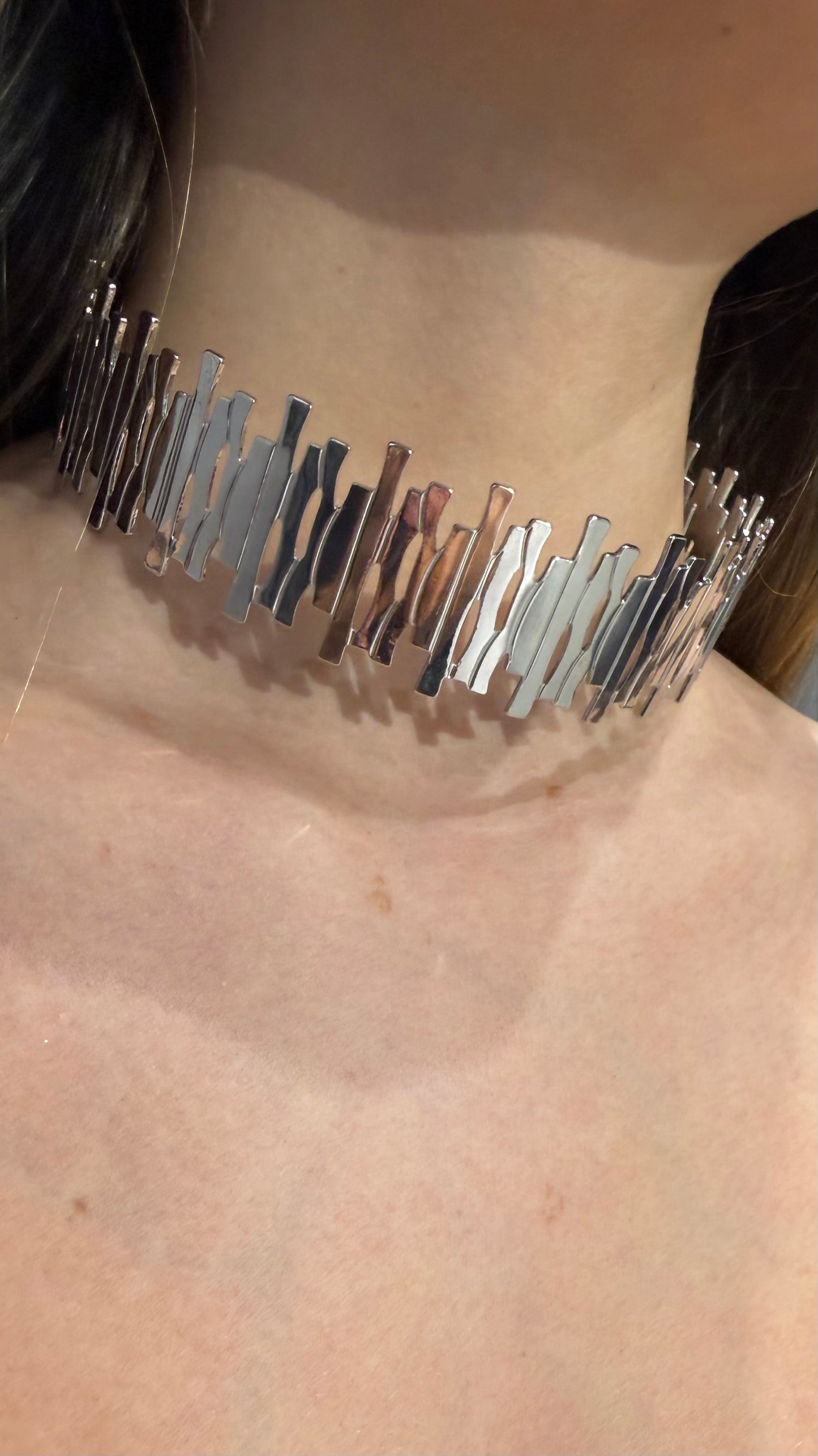 CHOKER